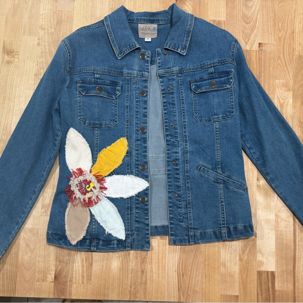 Lost Petal Linens Women's Flower Denim Jacket Size M
